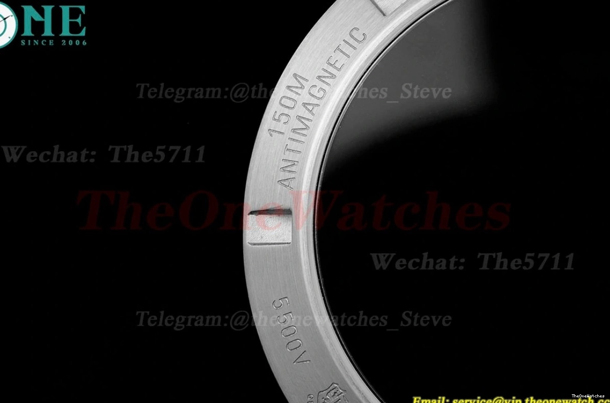 Overseas 5520V RU Dial 8F A7750 Green 41mm SS Mod 0309